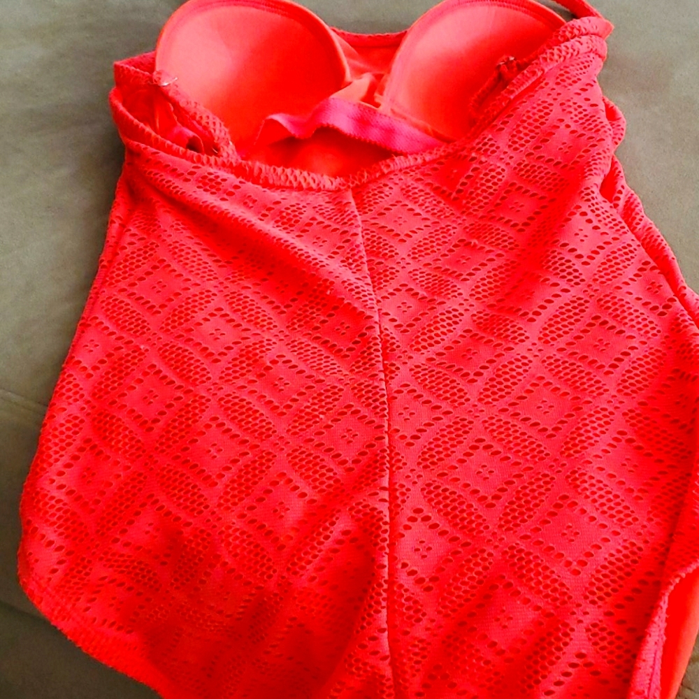 Swimsuit - Picture 2 of 2